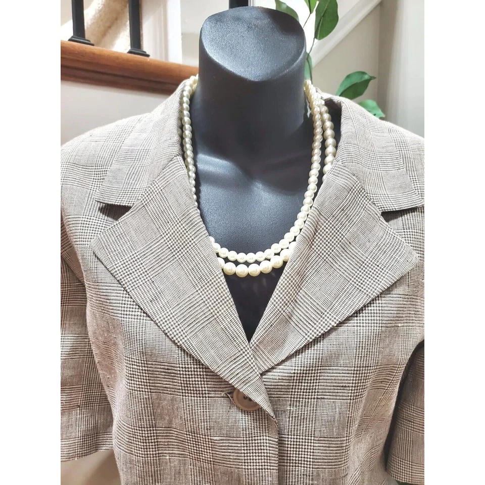 Blazer y falda Herman Geist para mujer beige de lino de un solo pecho 2 piezas traje talla 16 Foto 2 de 4