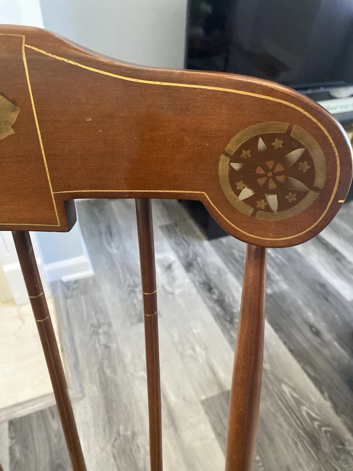 Silla balancín antigua estilo vintage Hitchcock, arce macizo estampado”. Foto 4 de 4