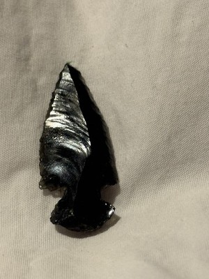 Indian Arrowhead-Made of Black Obsidian-no history-Very well Made- Very Sharp