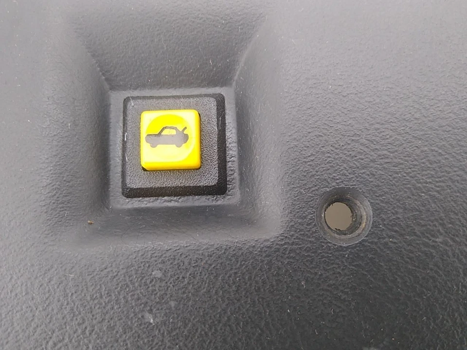 Chevrolet Camaro Driver Left Front Lower Knee Panel Gray Fits 1993-2002 93 — 第 3/4 张图片