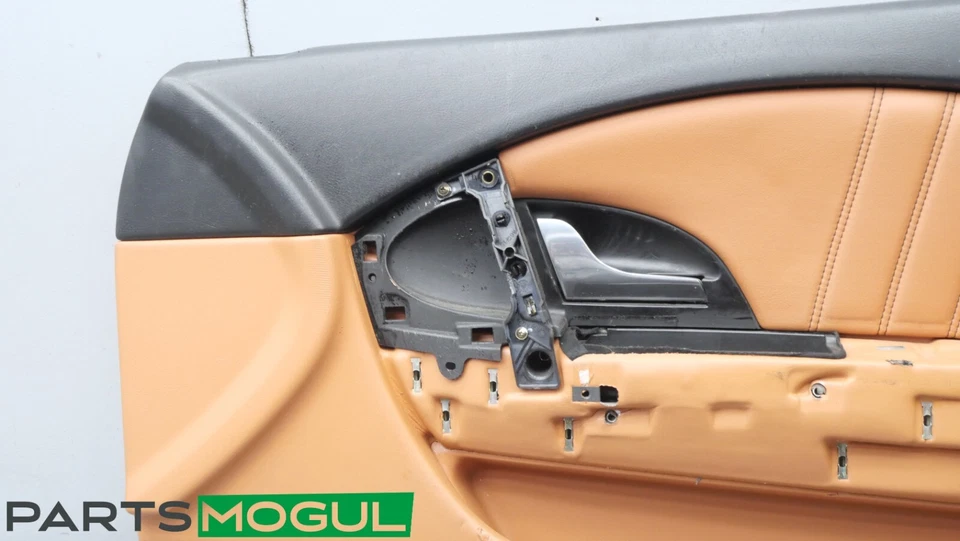 Maserati Quattroporte M139 2003-2012 panel de puerta delantera interior pasajero fabricante de equipos originales Foto 3 de 4