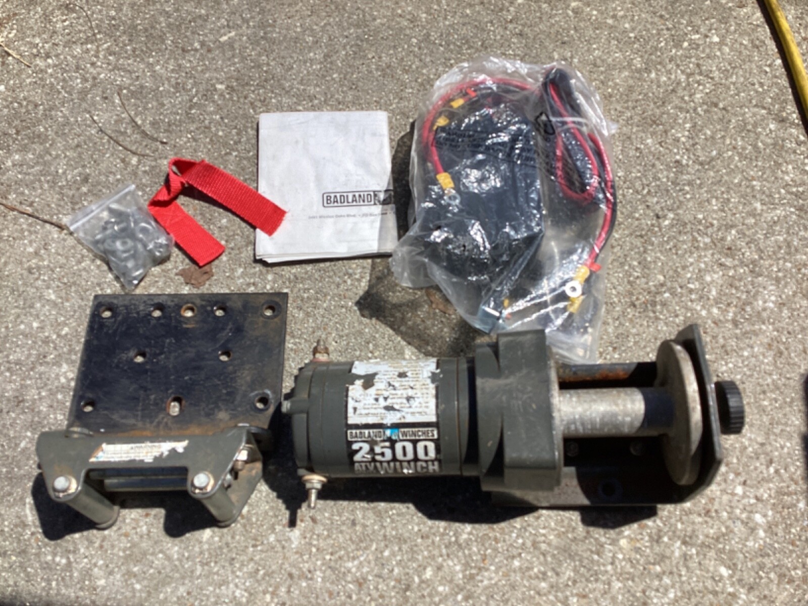 Badland 2500 lbs. Capacity ATV/Utility Electric Winch Model 61297 eBay
