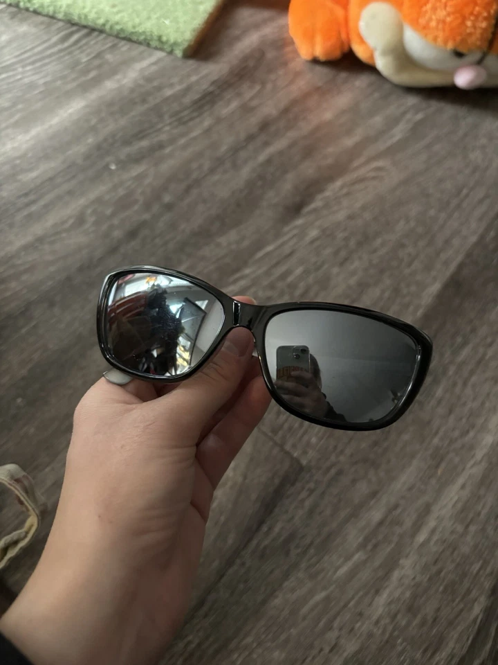 Gafas de sol marca Suncloud negras y plateadas Foto 3 de 4