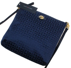 tommy hilfiger navy purse