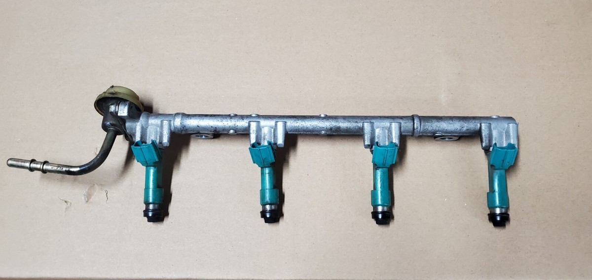 05 06 07 08 09 Scion TC Original Fuel Injection Rail 2.4L 2AZFE
