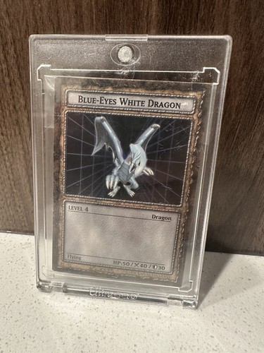 Yugioh Dungeon Würfel Monster blaue Augen weißer Drache B1-01 Karten Promo