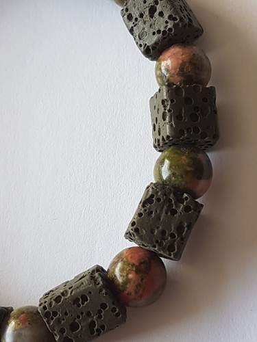 Unakite and lava rock gemstone stretch bracelet - Picture 3 of 3