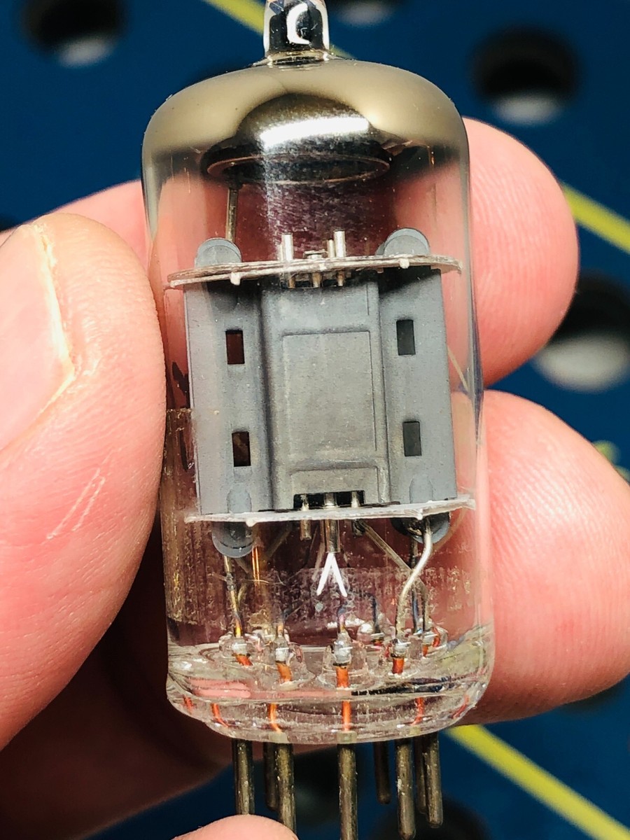 Tube Préampli 12AX7 ECC83 Haltron - Appairé, Type NOS