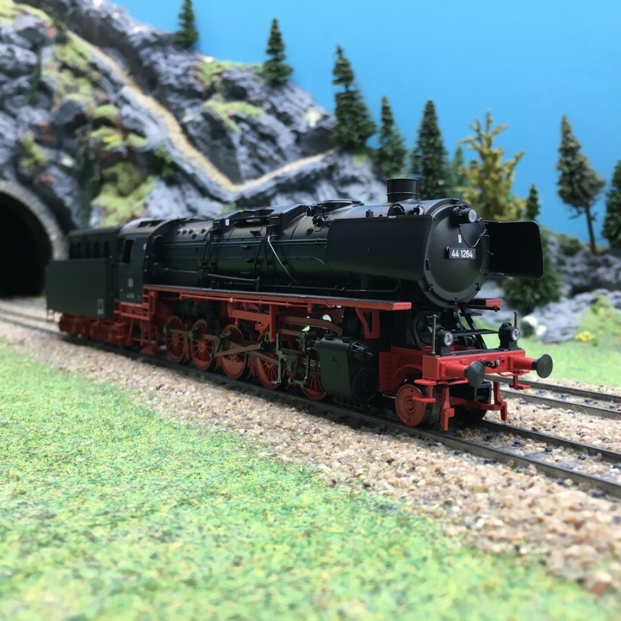 MARKLIN Loco vapeur BR 44 DB Digital Ep III / Ref 37884 / Neuf