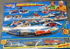 Hot Wheels World Power Express Train Set Infra-Red Remote Control NIB