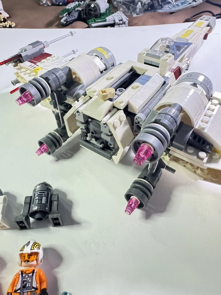 LEGO Star Wars: X-Wing Starfighter 75218 100% Complete 4 Minifigs NO INSTRUCTION - Image 3 of 4