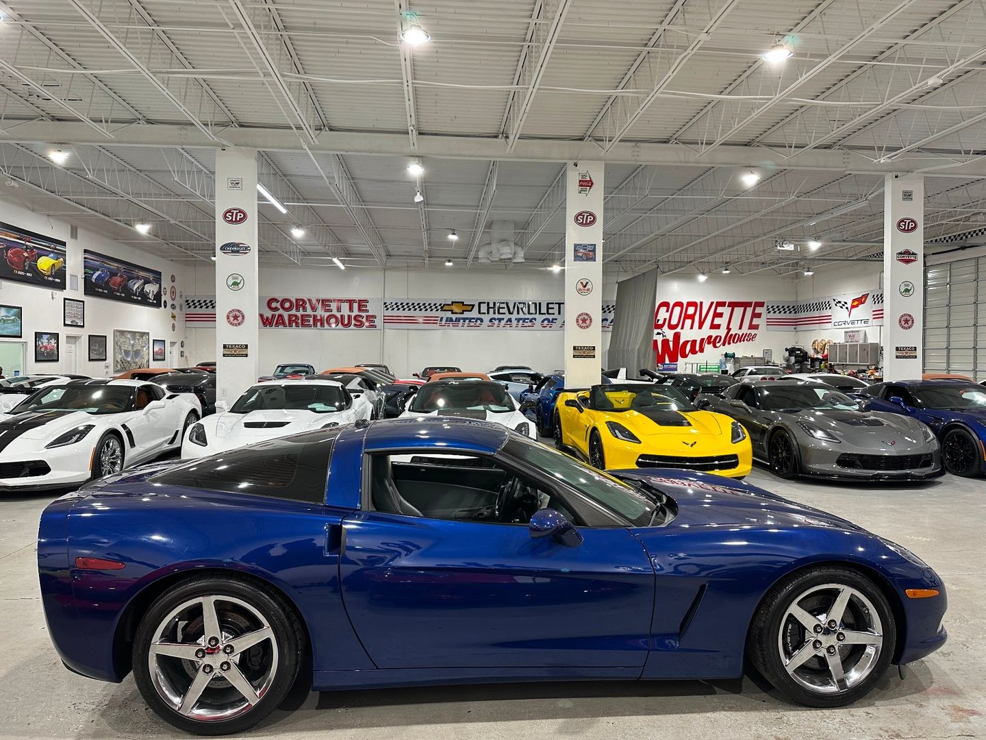 2005 [19U] LeMans Blue Metallic Chevrolet Corvette   | C6 Corvette Photo 7