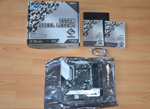 ASRock B550M Steel Legend Sockel AM4 Micro-ATX Mainboard (90-MXBCU0-A0UAYZ)