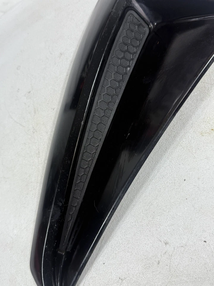 1999-2004 FORD MUSTANG PASSENGER  SIDE LH QUARTER PANEL SIDE SCOOP OEM - Image 4 of 4