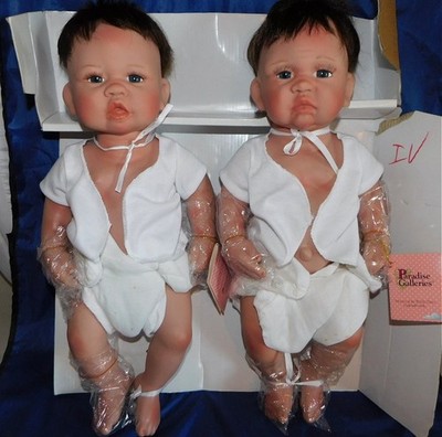 Paradise Galleries TWIN BABY DOLLS 18'' JAYDEN & AVERY All Vinyl Anatom. Correct