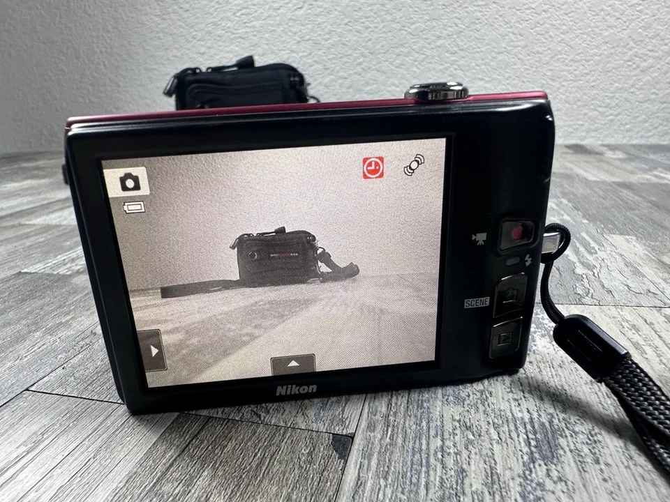 Nikon COOLPIX S4100 14.0MP 5x Digital Camera Red , Includes Video Intro - Image 4 of 4