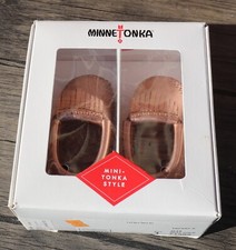 New Minnetonka Alex Infants Size 1 Rose Gold Leather Moccasins 3-6 m So Cute 