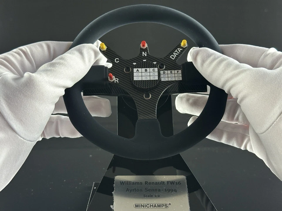 Minichamps - Volante Williams FW16 1:2 (1994) Ayrton Senna Foto 2 de 3