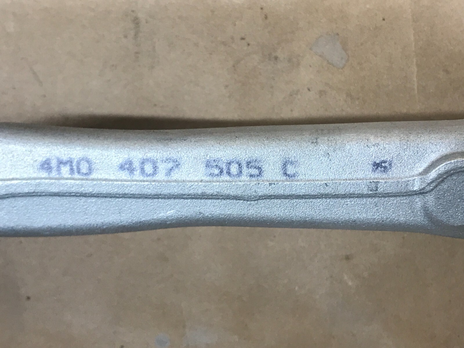 NEW 2018-2022 Lamborghini Urus Control Arm Front Left Upper LH 4M0407505C OEM