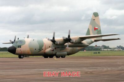 PHOTO  AEROPLANE LOCKHEED C-130H HERCULES '502' ROYAL AIR FORCE OF OMAN 16SQN. A