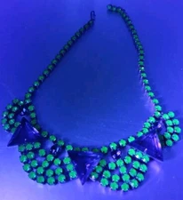 Vintage Gorgeous Light Dark Green Glowing Rhinestone Festoon Necklace 