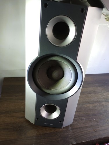 5 Phillips Surround Sound Speakers With Subwoofer CS 3900D/SW3900/17S - Picture 8 of 17