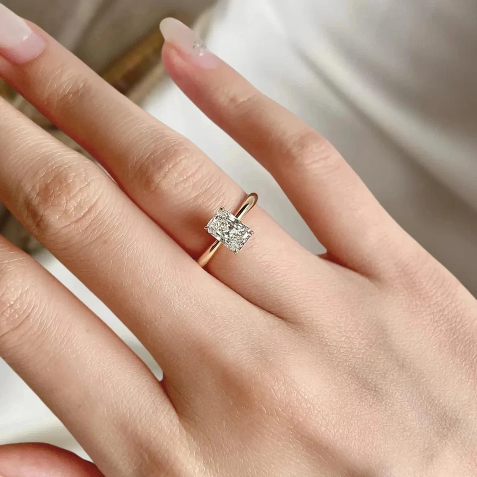 Anillo de diamantes blancos corte radiante de 3,50 quilates VVS1 plata 925 acabado amarillo EE. UU. 7 tierra M Foto 3 de 4