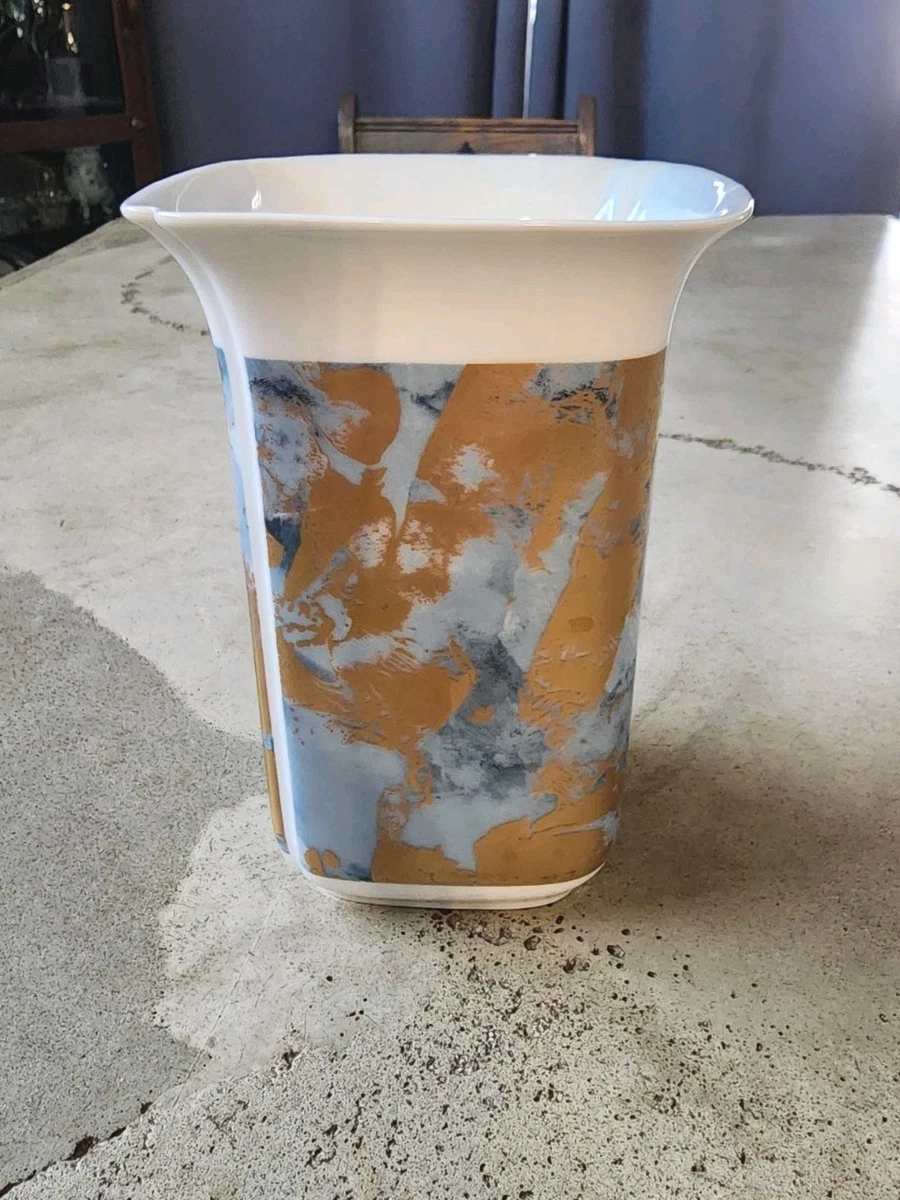 ドイツ製 Hutschenreuther ペールピーチ 金彩 美しいレリーフ5枚 Hutschenreuther Vase In Collectible Vases for sale | eBay