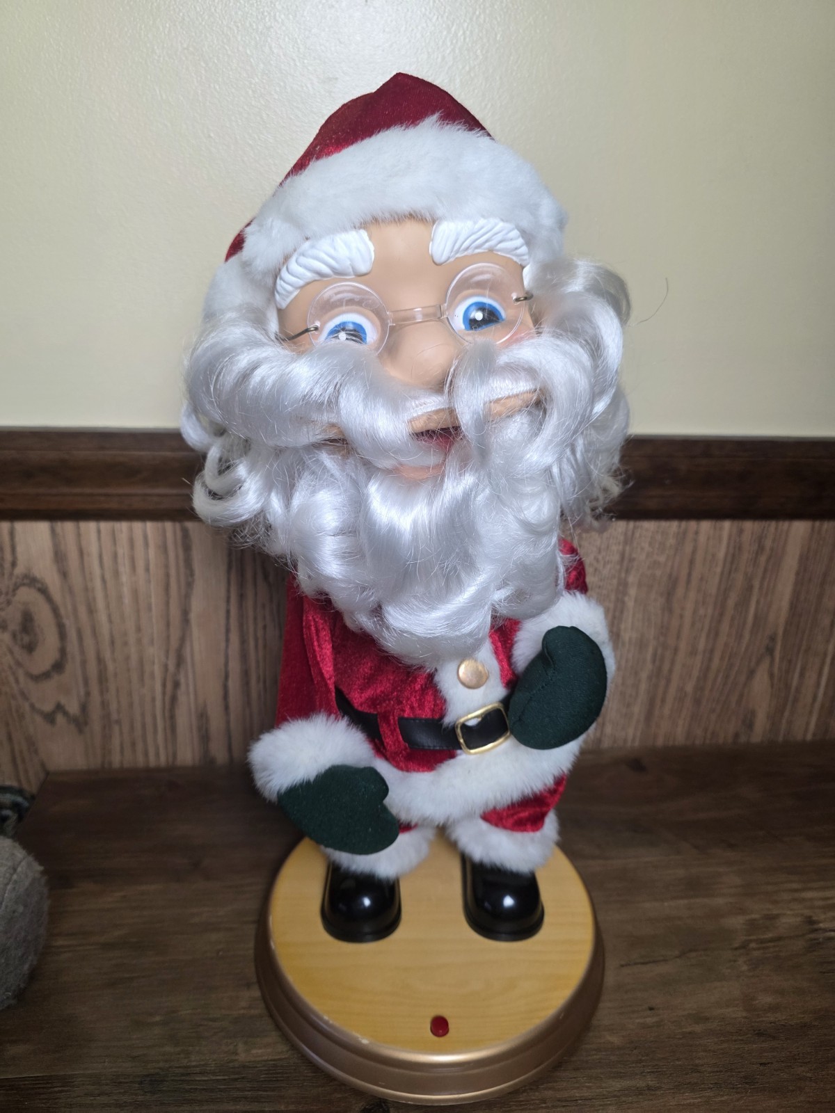 Vintage 2001 Gemmy Big Head Singing Santa Animated Dancing Christmas Decor WORKS