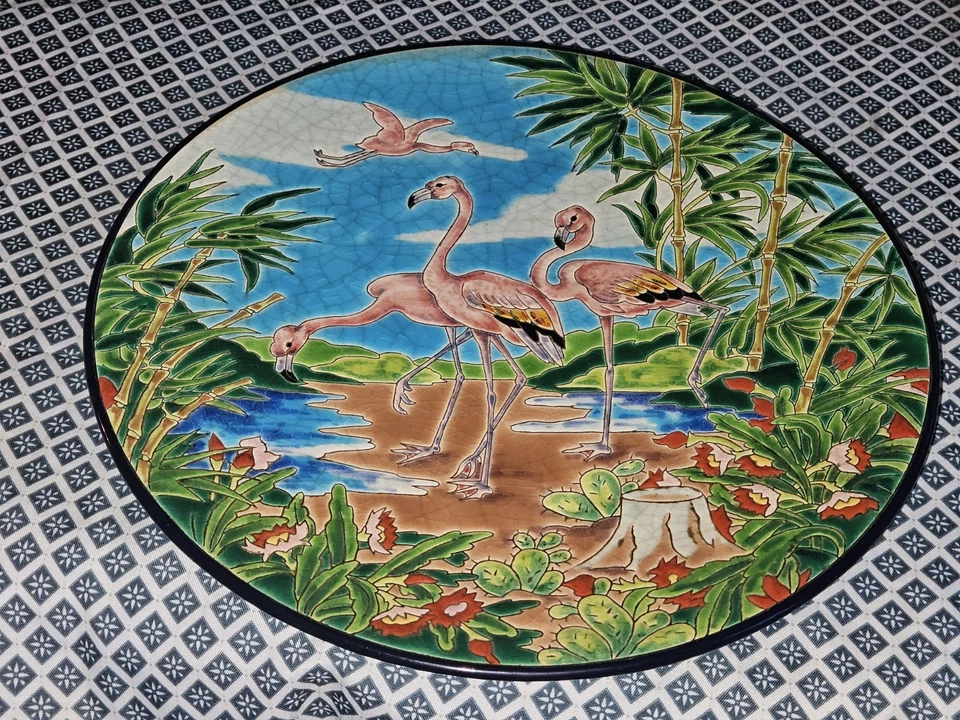 Ancien GRAND PLAT EN EMAUX DE LONGWY Flamands Roses 36 cm - Photo 2/4