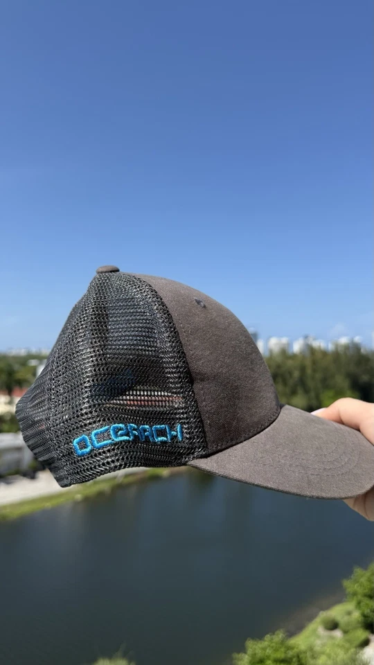 Gorra de camionero Costa Del Mar con logotipo de tiburón gris malla negra gorra snapback Foto 2 de 4