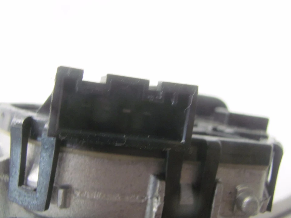 BMW 325i E46 2001-2006 motor limpiaparabrisas delantero con acoplamiento OEM KM60539 Foto 4 de 4