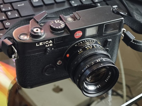 Leica M6