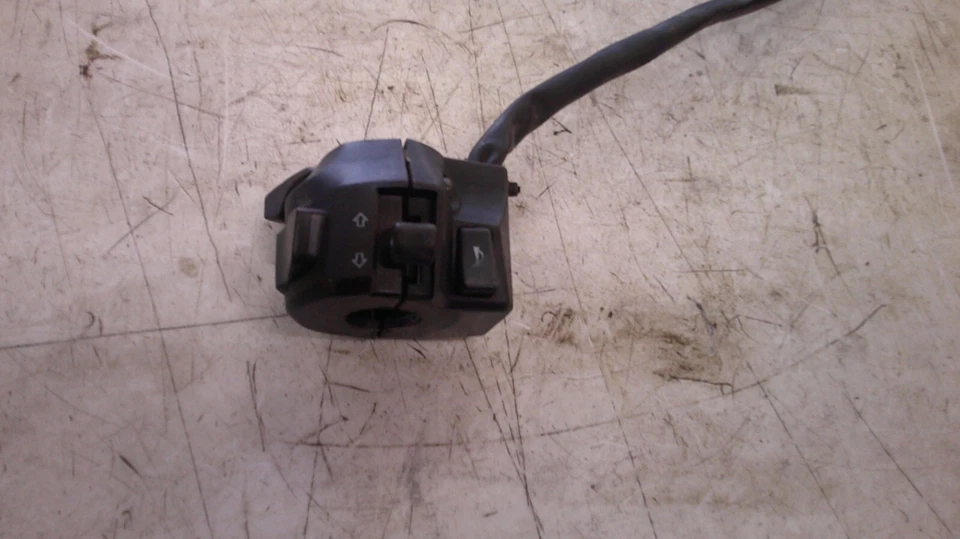 Hyosung 650 gv650 Aquila 2005-2008 manillar delantero izquierdo controles interruptores giro Foto 2 de 4