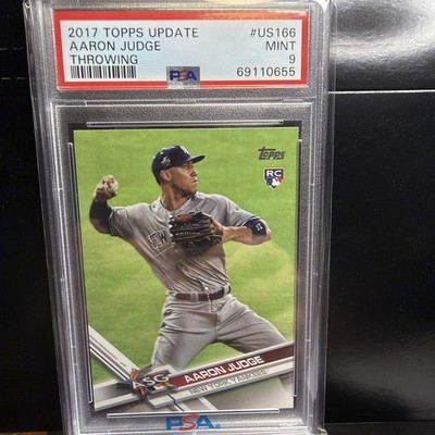 2017 Topps Update Series - Aaron Judge #US166 Throwing (RC)