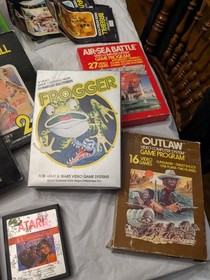 ATARI CX-2600A  VIDEO COMPUTER SYSTEM 1980 16 Games Pac Man Xtra Controls + More