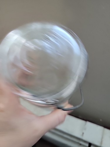 Tarro de albañil ATLAS E-Z Seal con fianza de metal y tapa de vidrio - Paquete de 6 frascos y tapas de pinta - Imagen 9 de 24