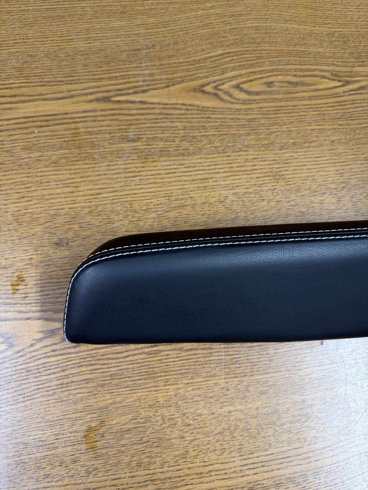 2003-2008 Maserati Quattroporte Right Passenger Rear Door Panel Armrest OEM