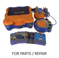 VTech V.Smile Console  Controller Pad  4 Games   Powers On   For Parts/Repair