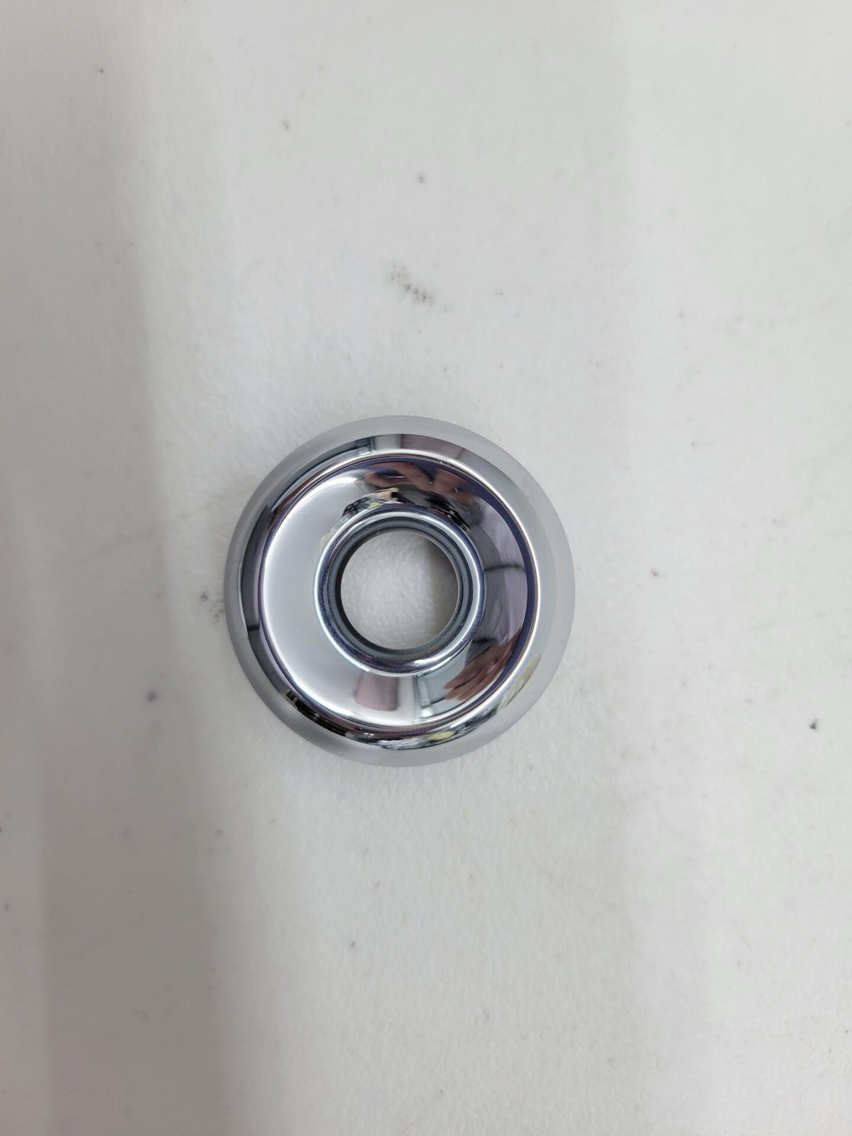 Rolls Royce / Bentley DOOR LOCK ESCUTCHEON UB75218