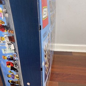 LEGO Creator Expert Assembly Square 10255 | Brand New Sealed | Fast Shipping