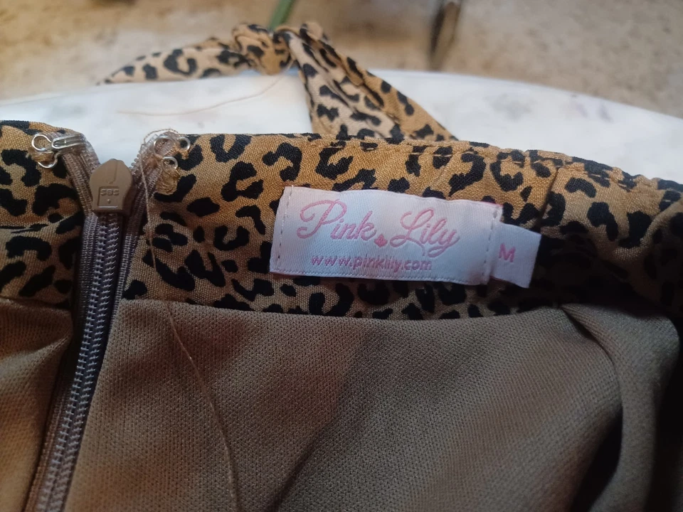 Женский короткий комбинезон Pink Lily без спинки средний коричневый анималистический принт - Изображение 4 из 4