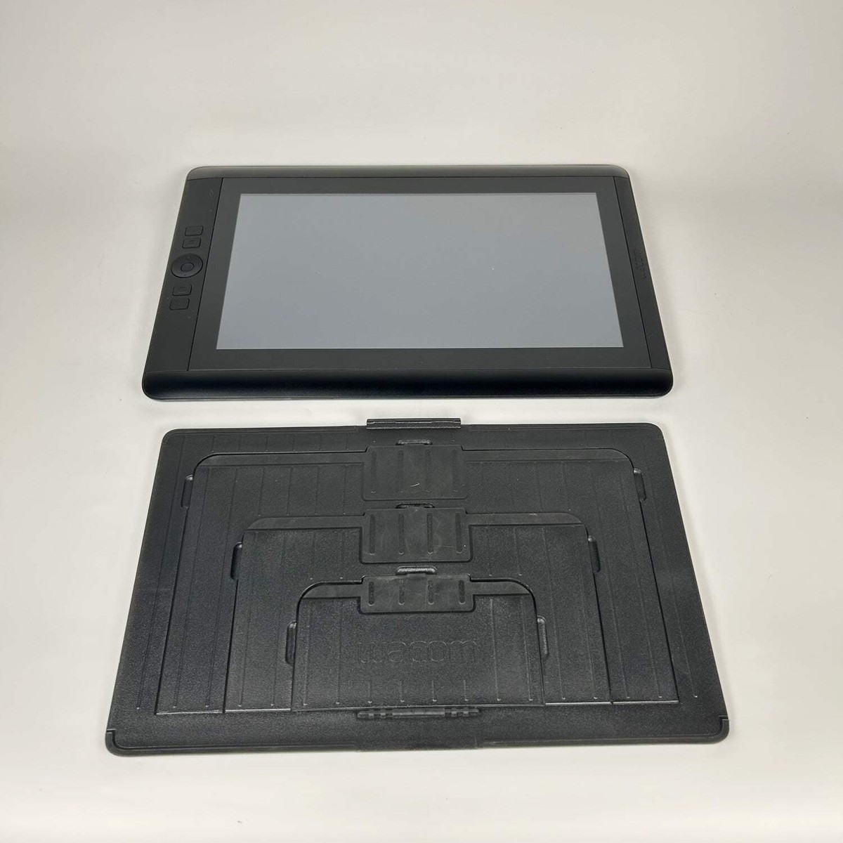 Wacom Cintiq Pro 13? ジャンク品 WACOM Cintiq Pro 13 DTH-1320/K0｜買取価格 - リファン