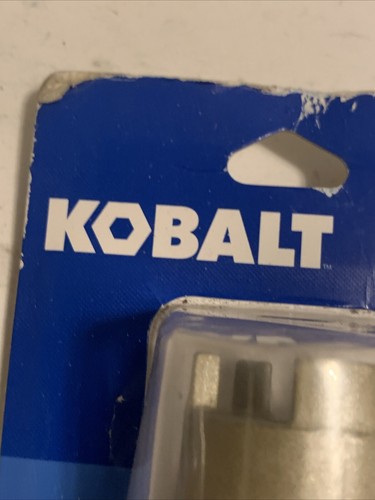 Herramienta de cambio de grifo Kobalt #2146952 afloja/conecta líneas de suministro caja abierta - Imagen 3 de 6