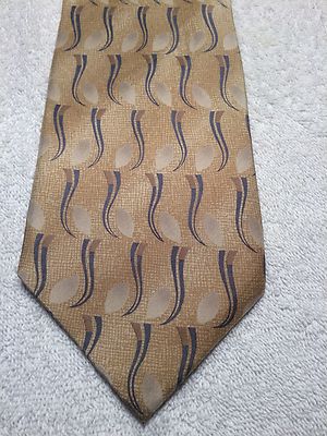 GEOFFREY BEENE MENS TIE 3.75 X 60 KHAKI WITH BLUE WAVES NWOT