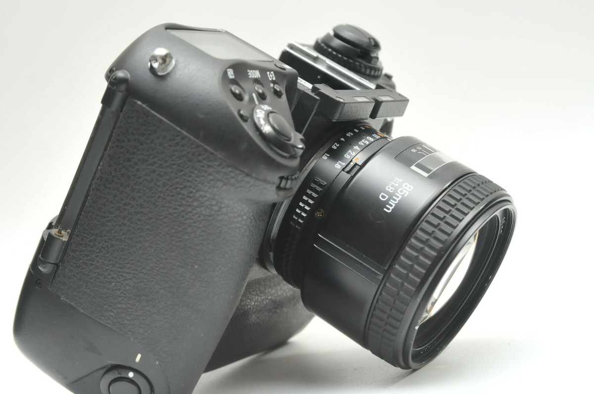 NIKON F5 35mm SLR Film Camera with 85mm 1.8D Lens *AS IS FOR