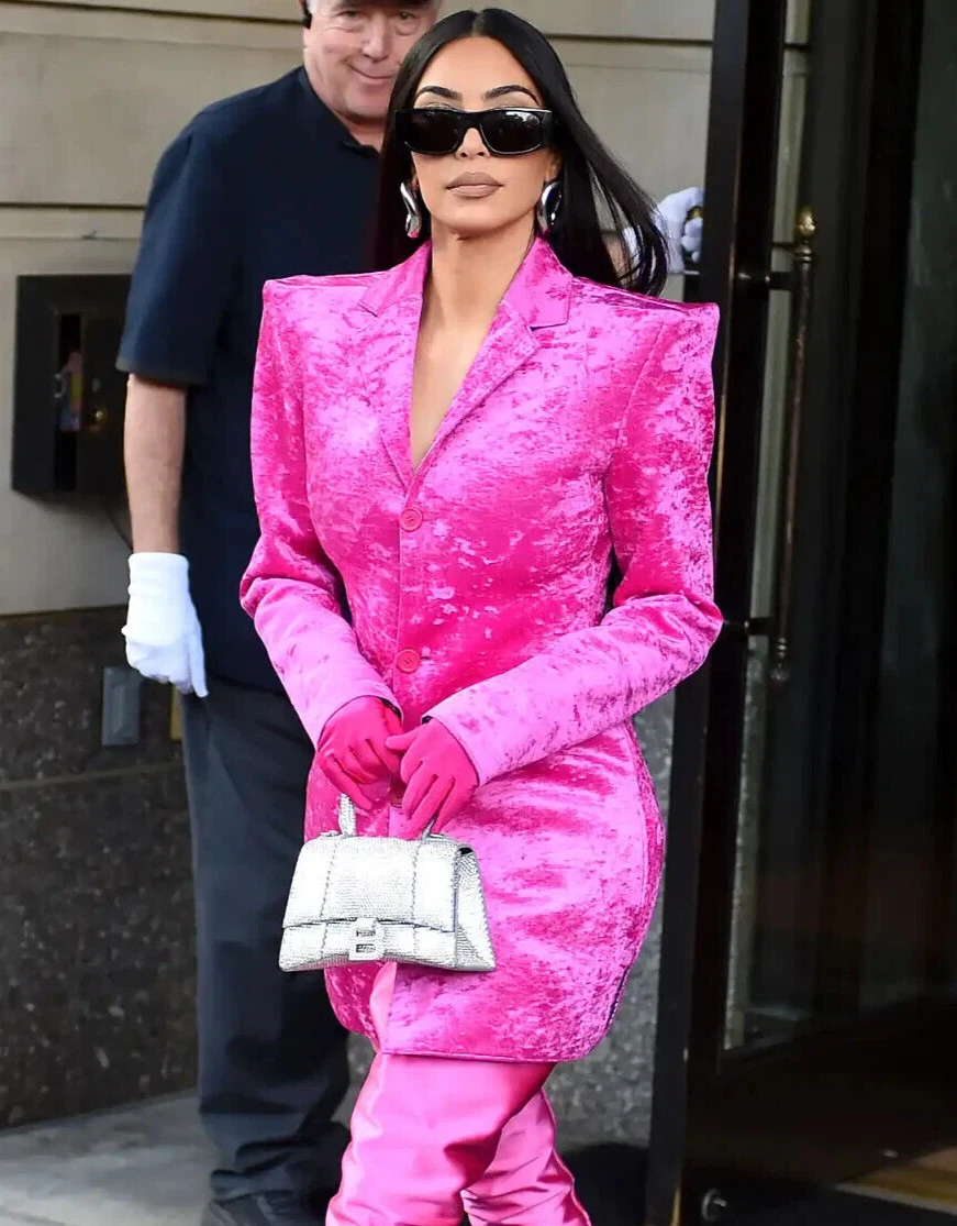 Kim Kardashian Carries Balenciaga Purse In New York Photos Hollywood Life #14 Kim Kardashian Carries Balenciaga Purse In New York Photos Hollywood Life