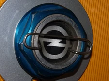 Central lock dummy hubcap Opel blue anodized M74 135 mm 90s rare