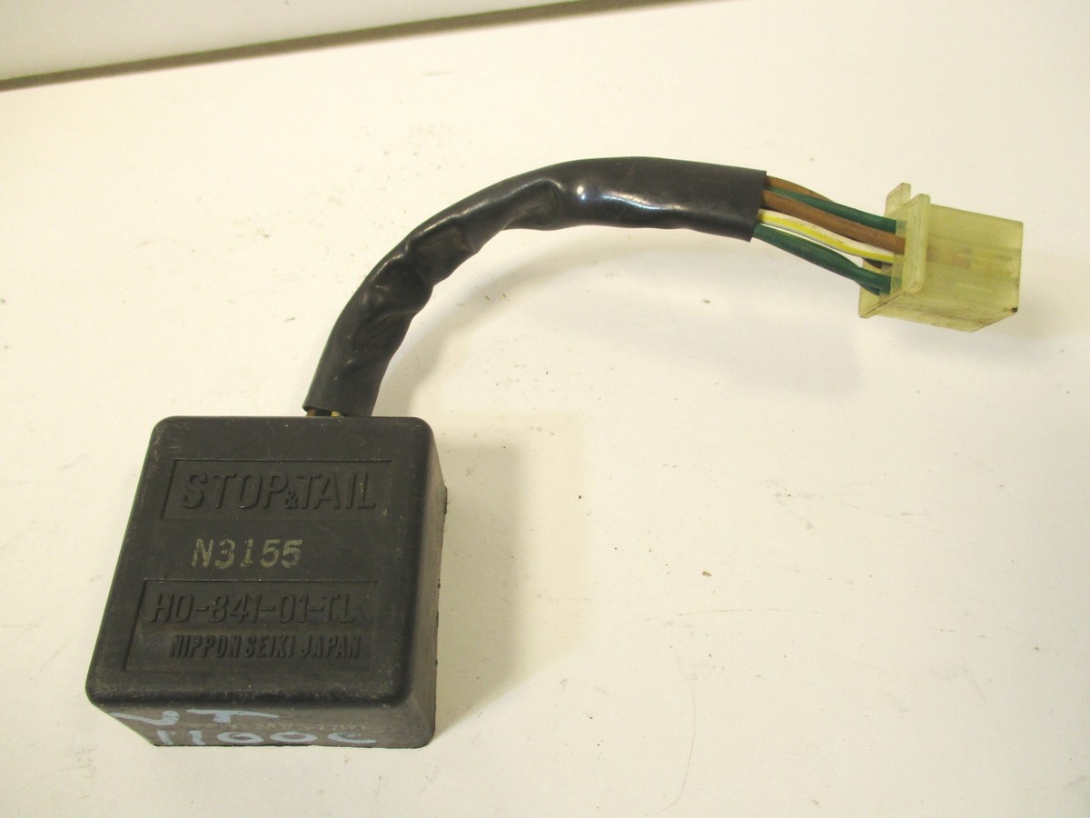HONDA VT1100 VT500 STOP AND TAIL RELAY 35550-MF5-770 VT 1100 500