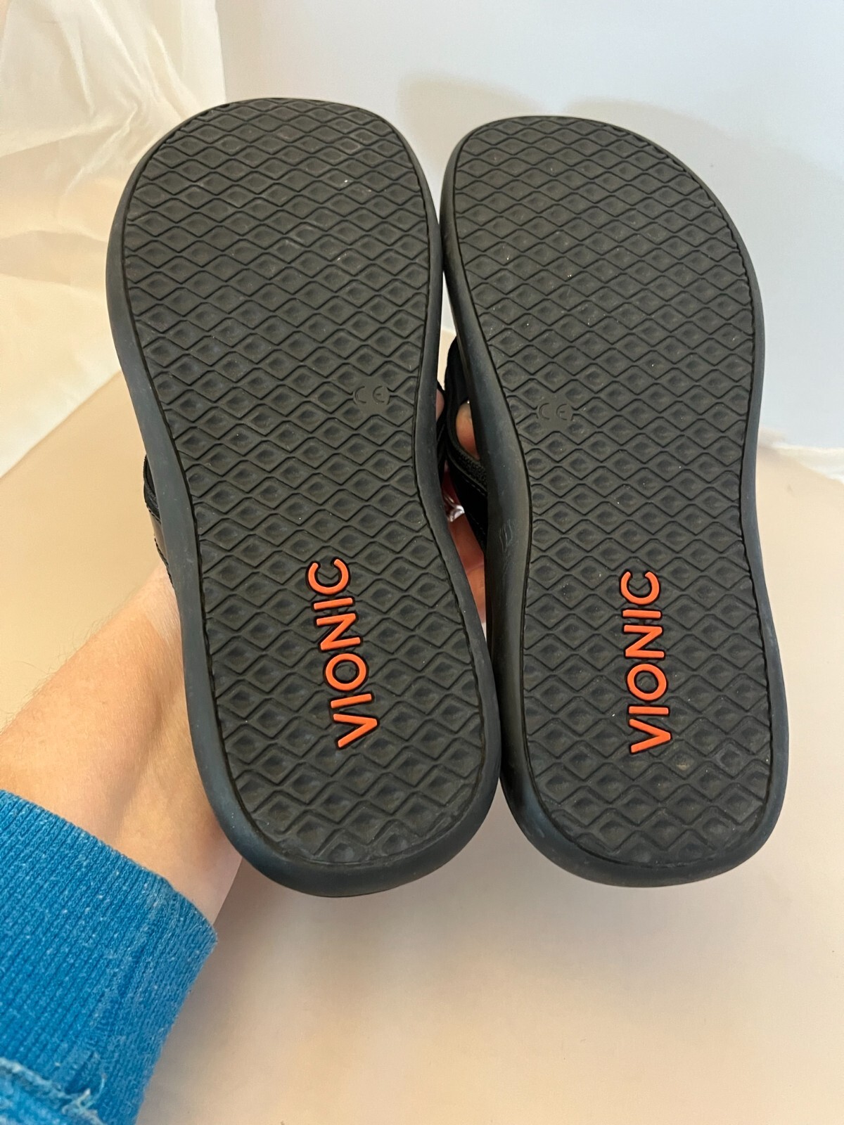 Vionic Tide II Women's Size 9 Black Sandals Flip Flops Thong Patent